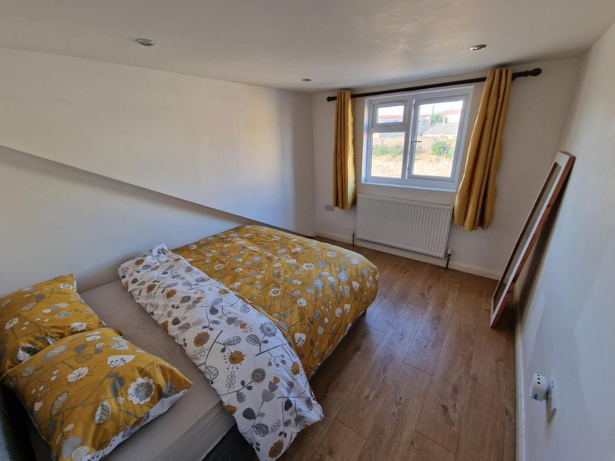 Mile End Budget Guesthouse London Eksteriør billede